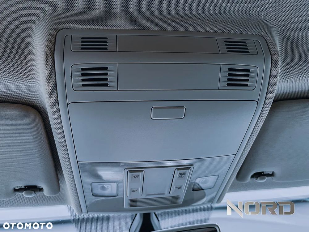 Volkswagen Polo 1.0 TSI DSG Highline - 30