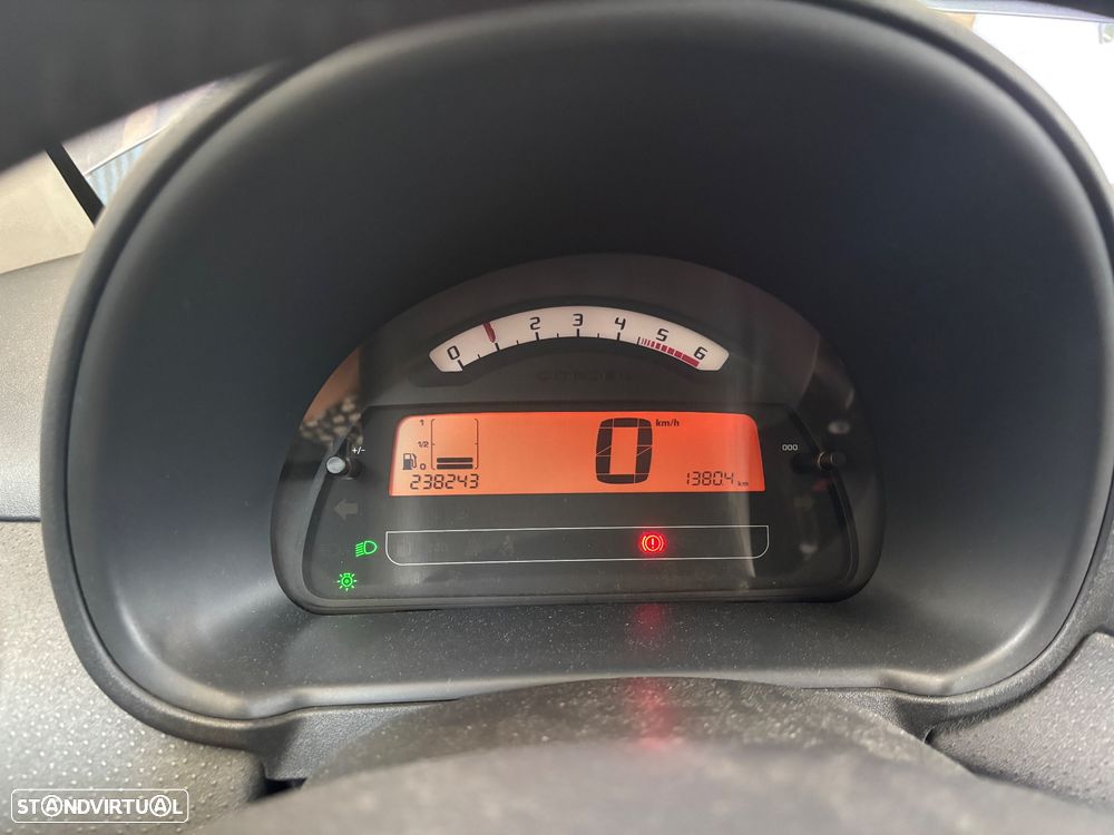 Citroën C2 1.4 HDi VTR - 10