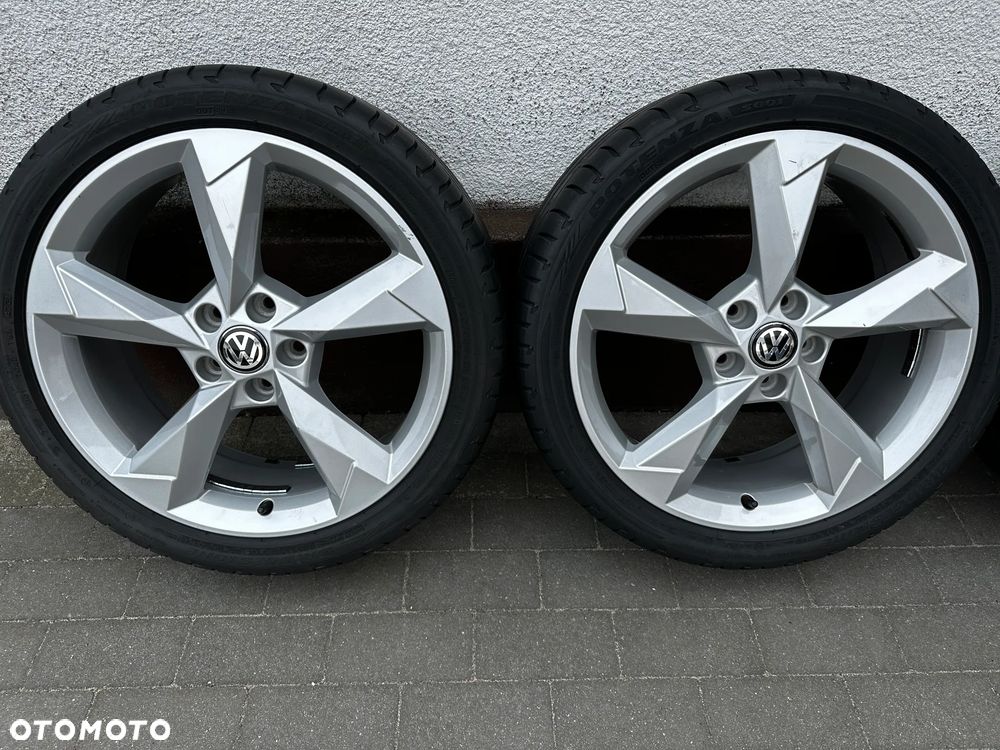225 40 19 / Seat Leon VW Golf T-Roc Caddy Touran Passat Skoda Octavia AUDI A3 / 5x112 POLECAM / 5G0 / 5H0 - 3