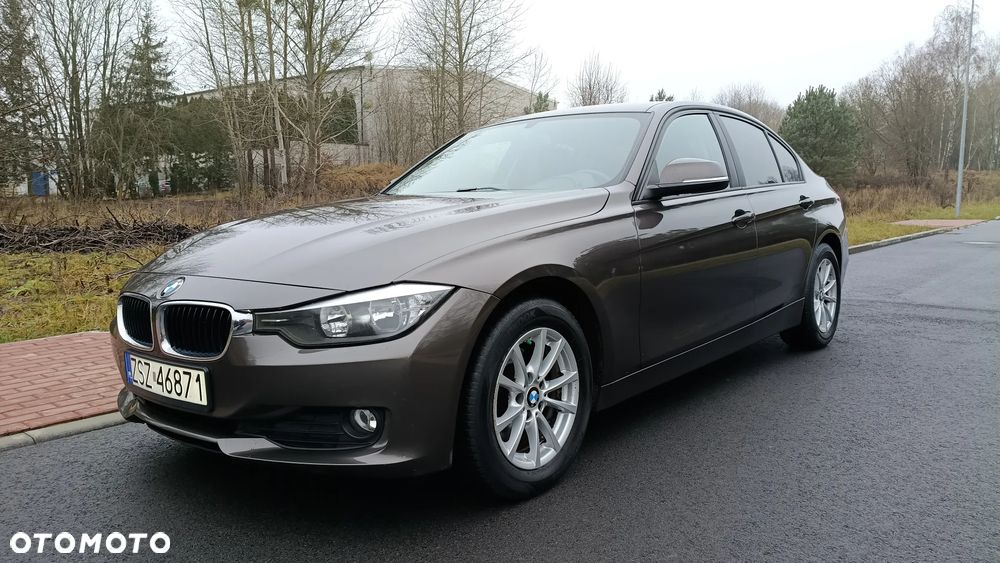 BMW Seria 3 316d - 10