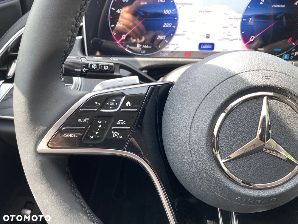 Mercedes-Benz Klasa E - 12