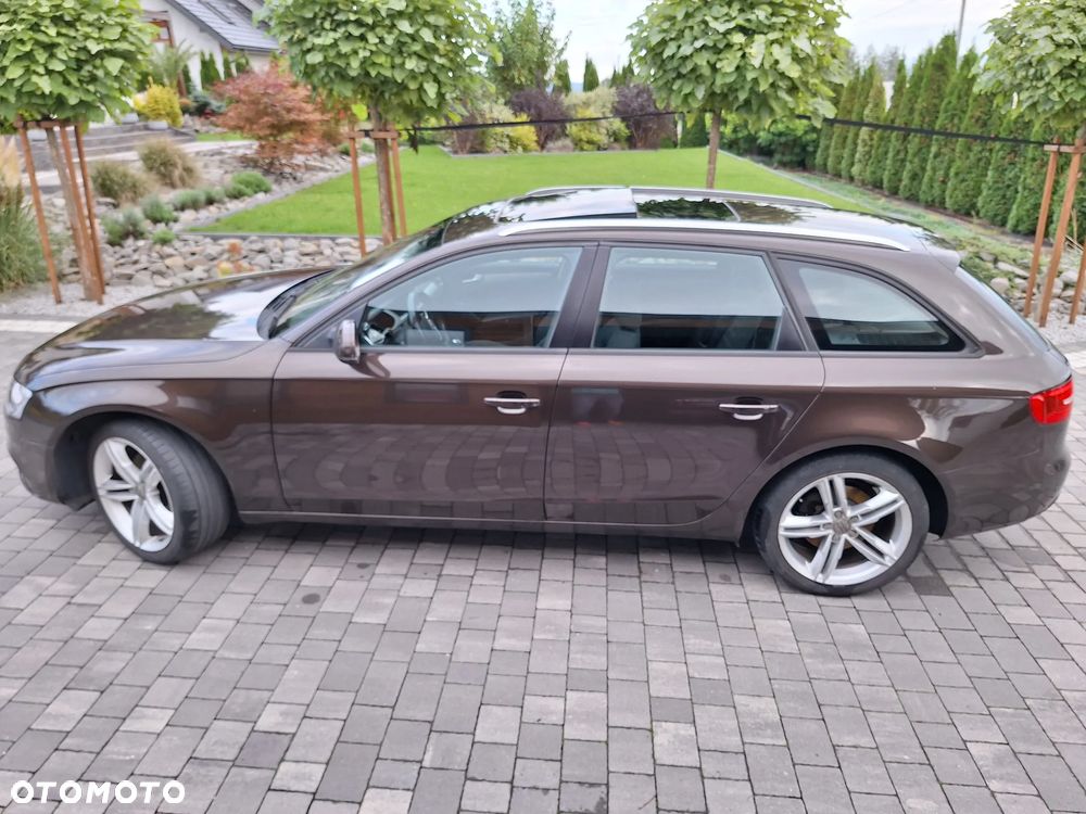 Audi A4 Avant 2012 photo 3