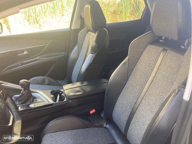 Peugeot 3008 PureTech 130 Stop & Start Active - 24
