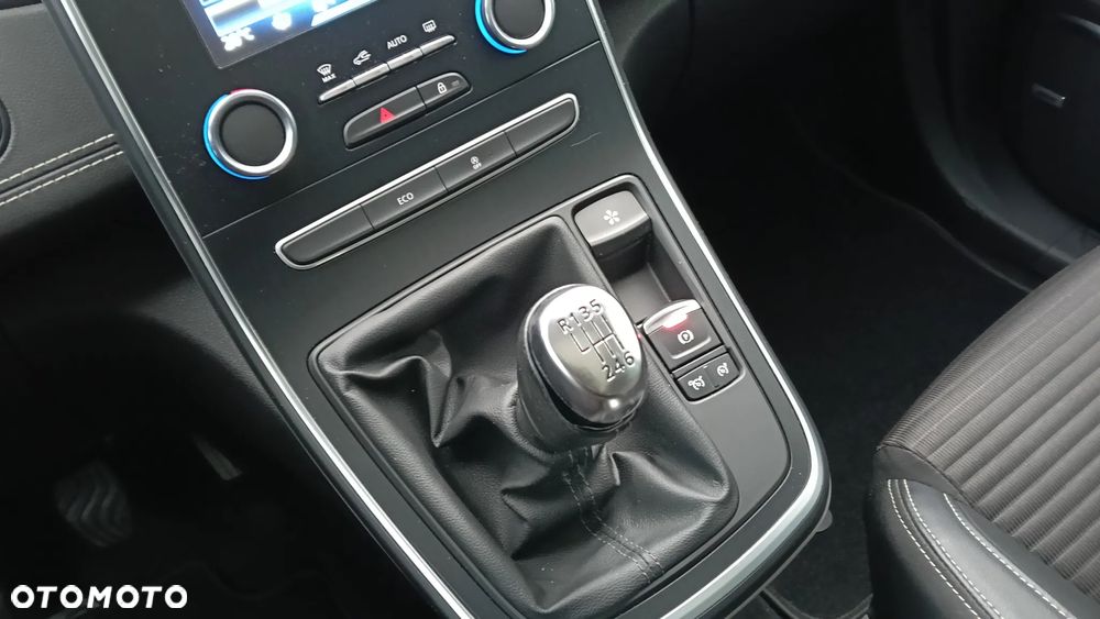 Renault Scenic 1.7 Blue dCi Zen - 26