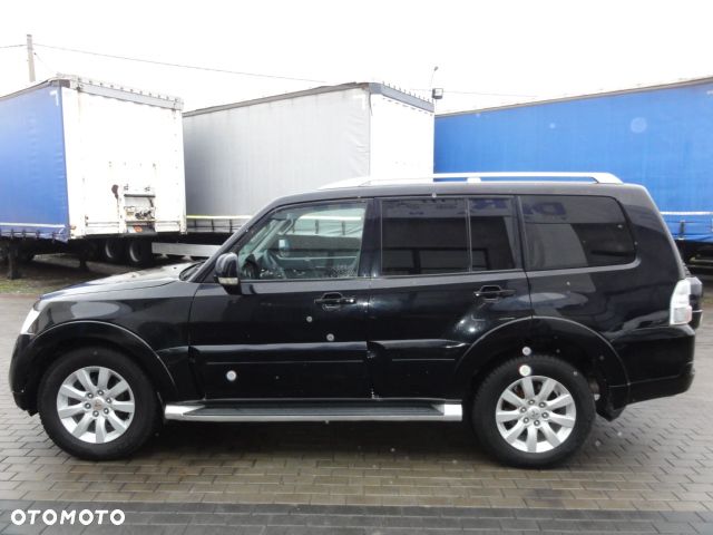 Mitsubishi Pajero 3.2 DID Instyle - 8
