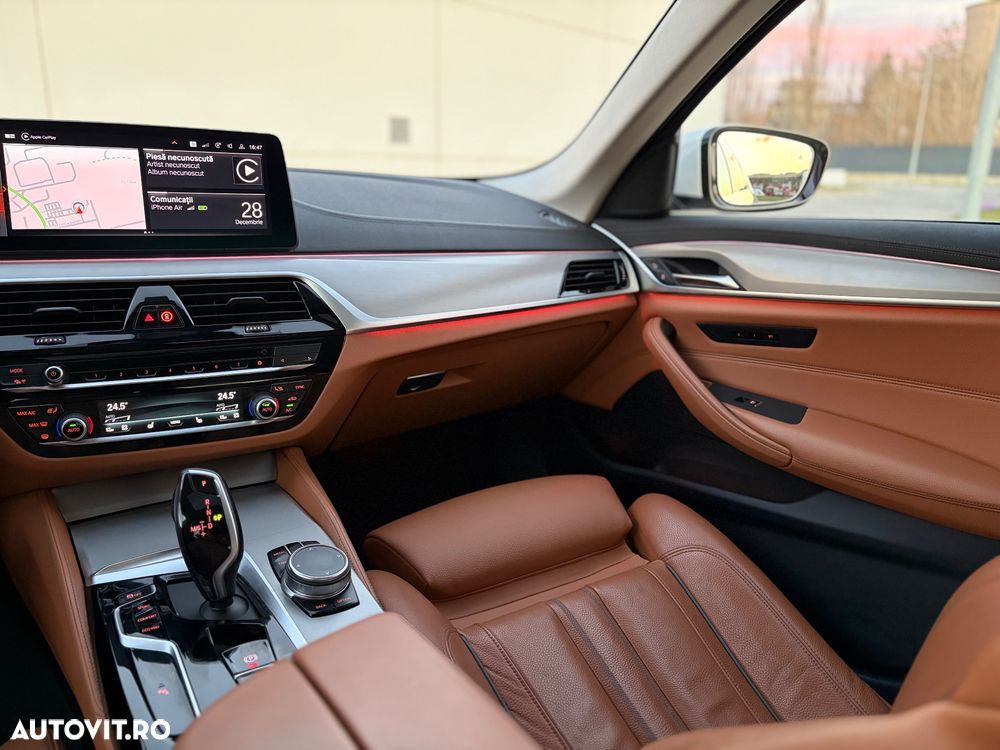 BMW Seria 5 530d xDrive AT MHEV - 22