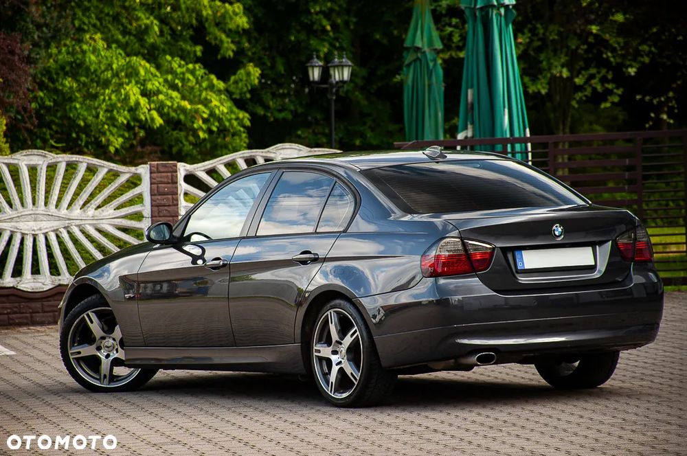 BMW Seria 3 318i Edition Sport - 11