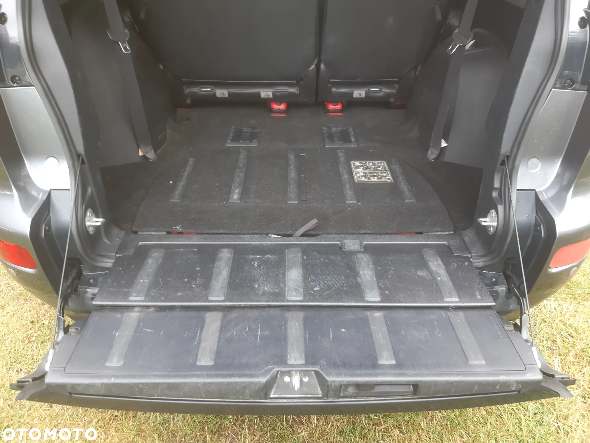 Peugeot 4007 HDI FAP 7-Sitzer Platinum - 8