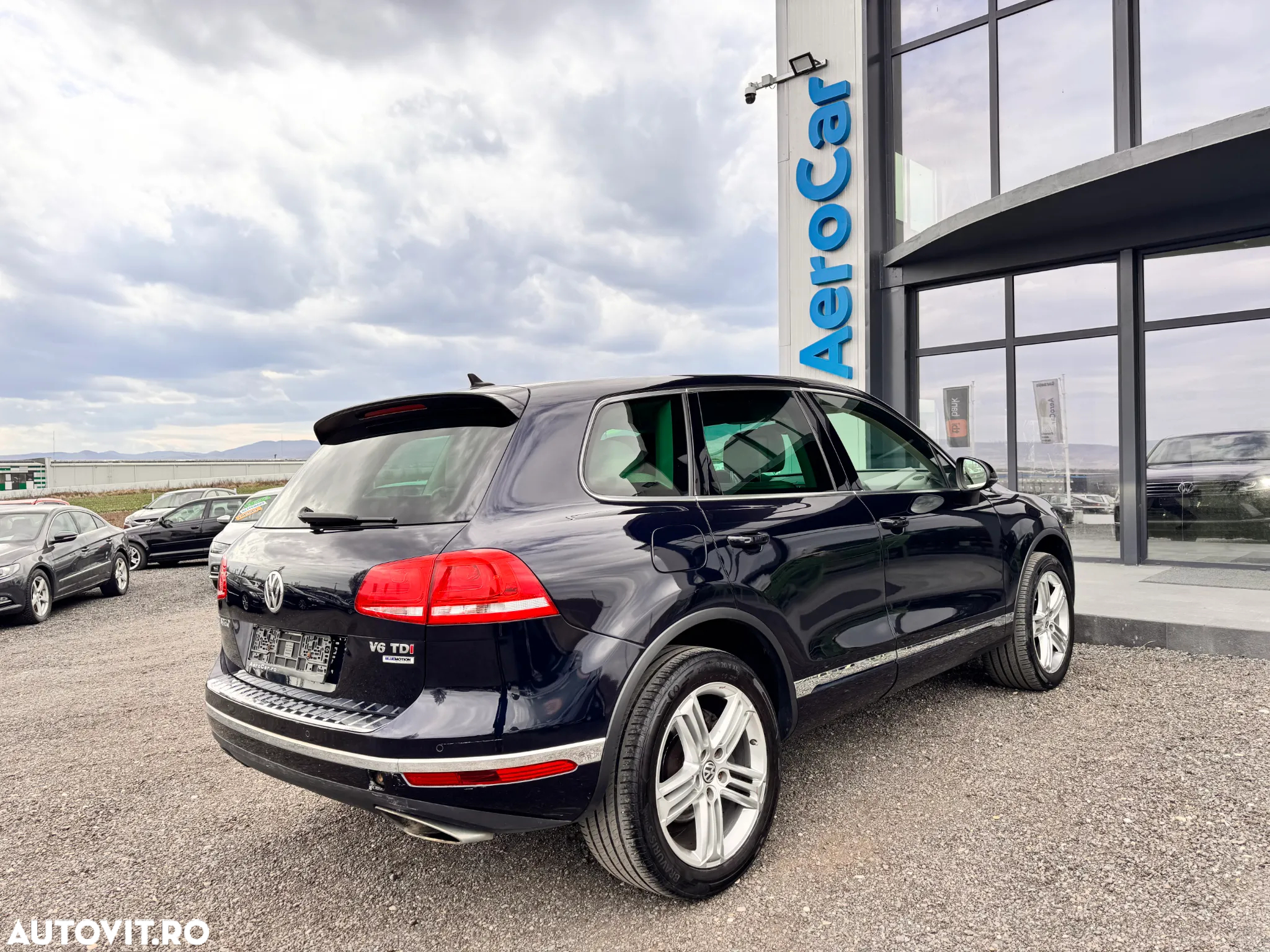 Volkswagen Touareg 3.0 V6 TDI SCR Blue Motion DPF Automatik Terrain Tech Executive Edition - 9