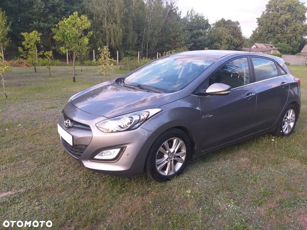 Hyundai i30 1.6 CRDi Fifa World Cup Edition - 11