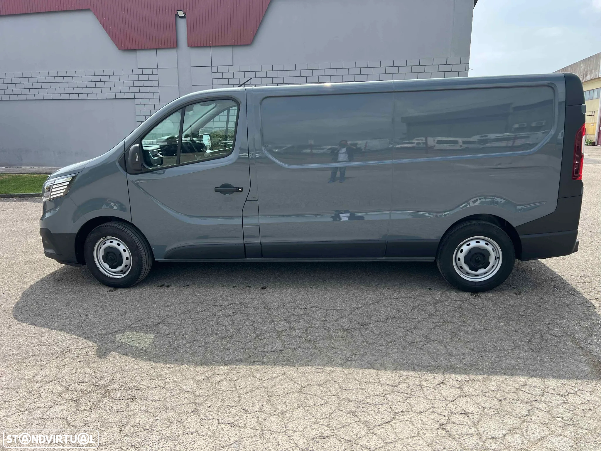 Renault Trafic AUT.2.0Dci Longa L2H1 150cv GranConfort GPS - 12