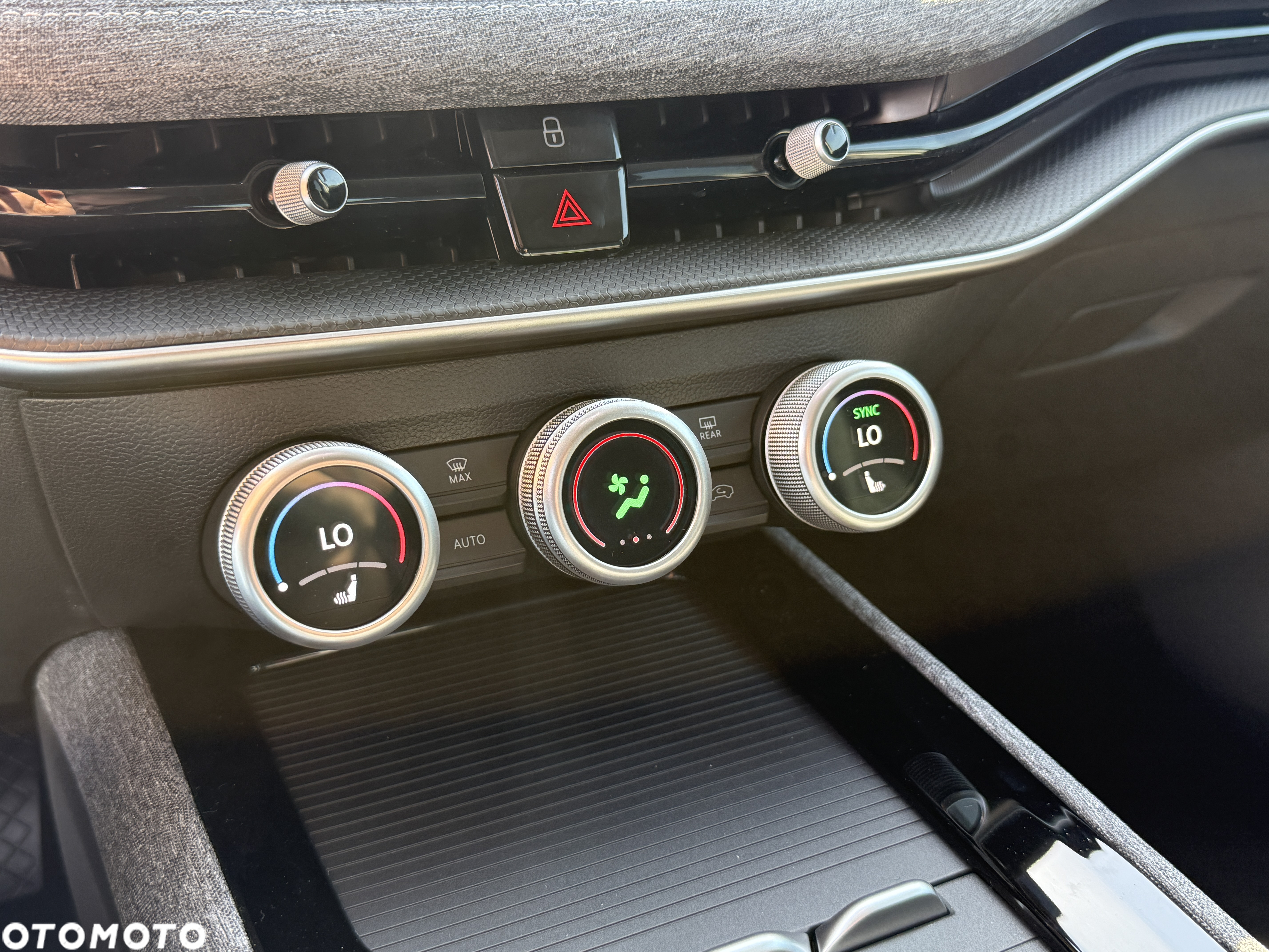 Skoda Superb 2.0 TSI Selection DSG - 22
