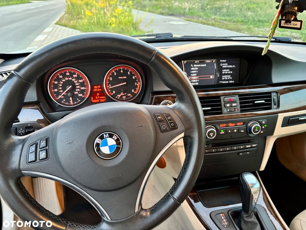 BMW Seria 3 335i - 16