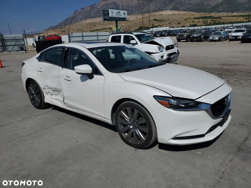 Mazda 6 - 4