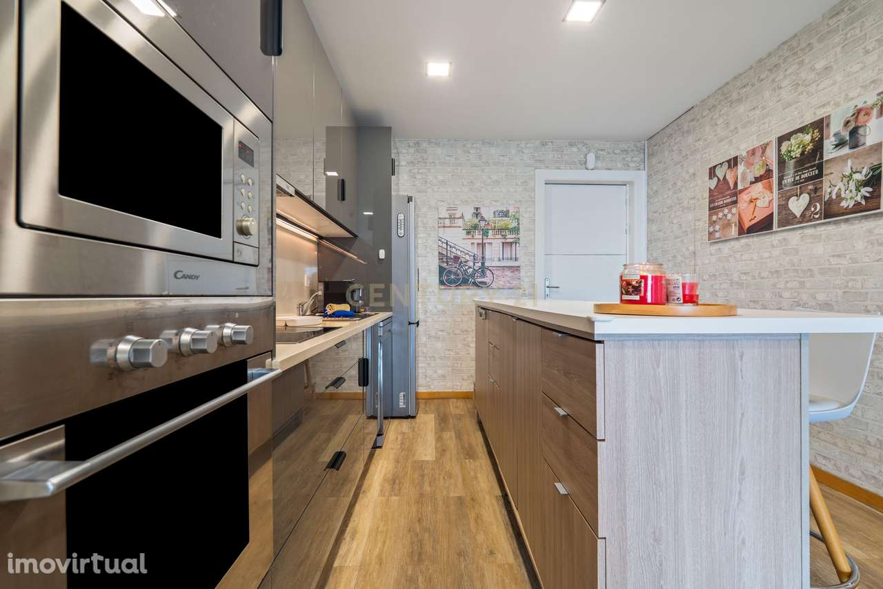 Apartamento T1+1 com vista mar na Marina de Vilamoura - Grande imagem: 5/23