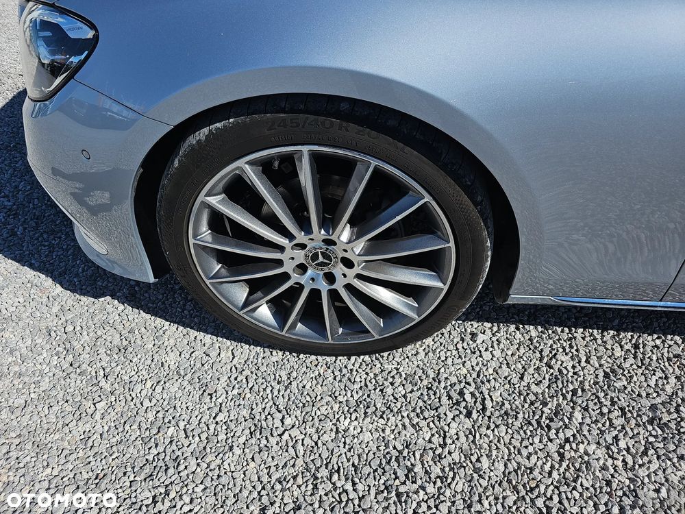 Mercedes-Benz Klasa E 220 d mHEV 4-Matic Exclusive 9G-Tronic - 10