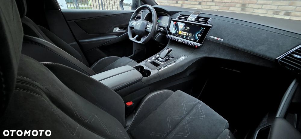 DS Automobiles DS 7 Crossback 1.6 E-Tense Performance Line + - 40