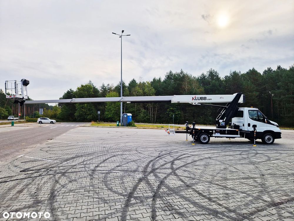 Iveco DAILY - 28