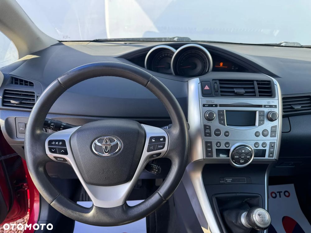 Toyota Verso 1.6 5-Sitzer Comfort - 29