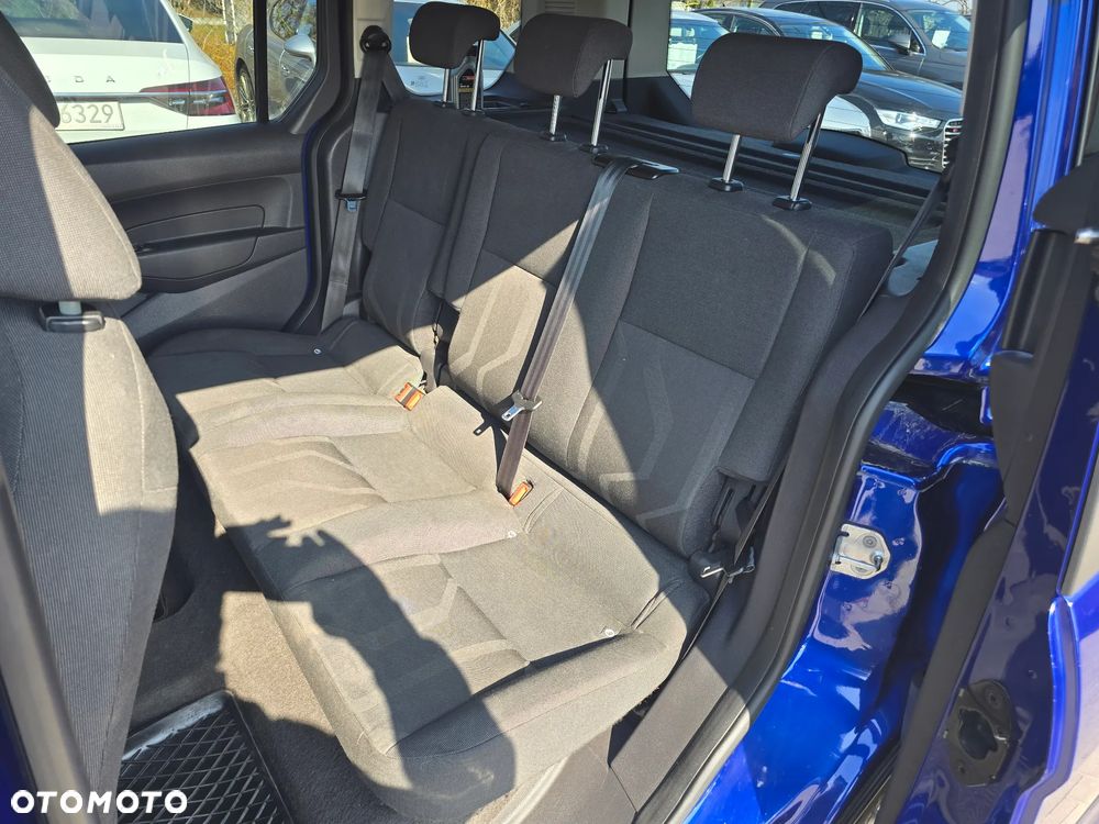 Ford Tourneo Connect - 13