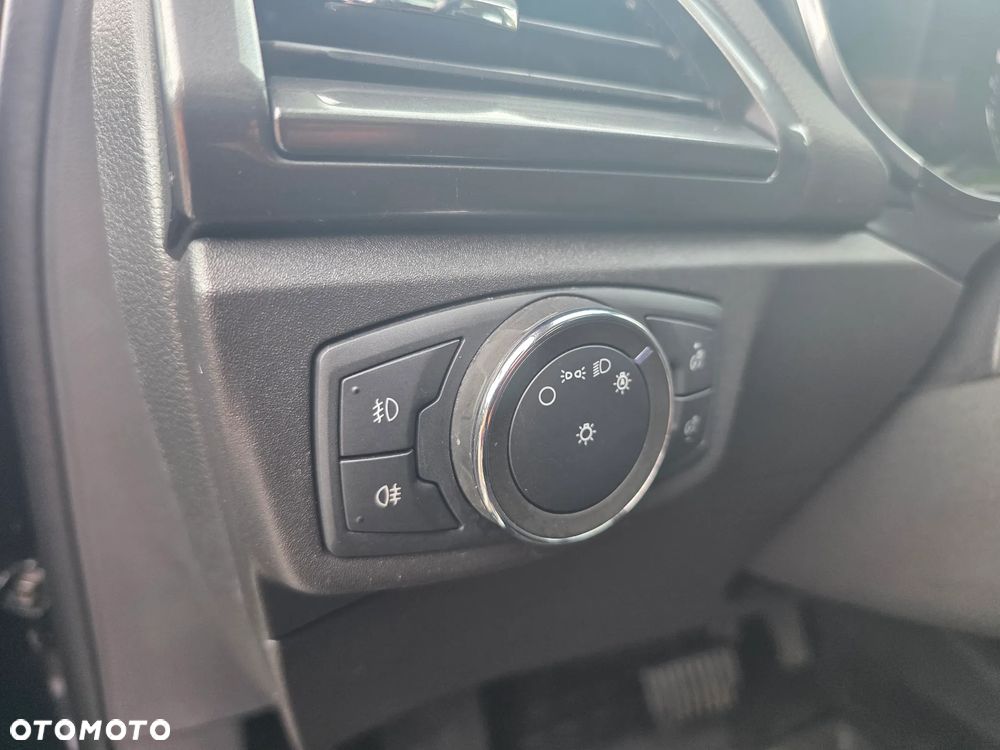 Ford Mondeo - 17
