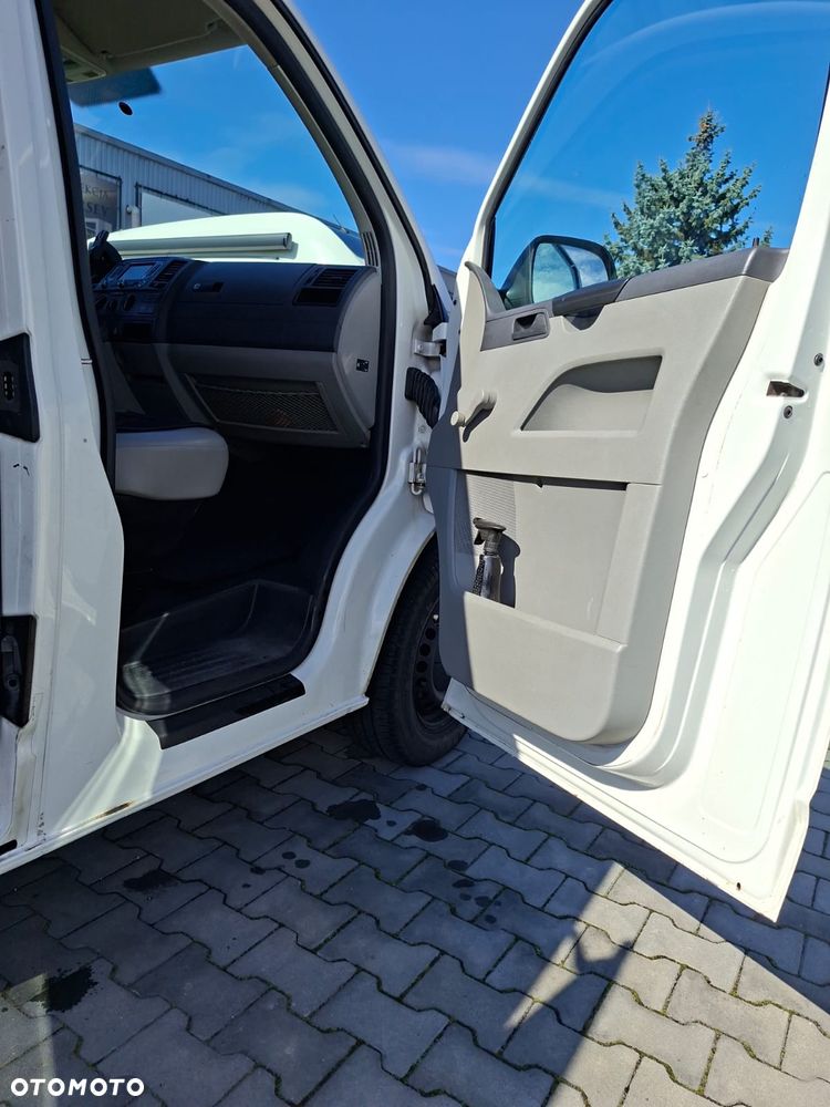 Volkswagen Transporter T5 - 18