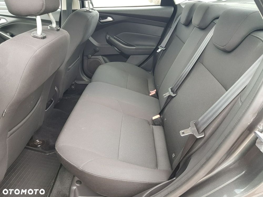 Ford Focus - 10