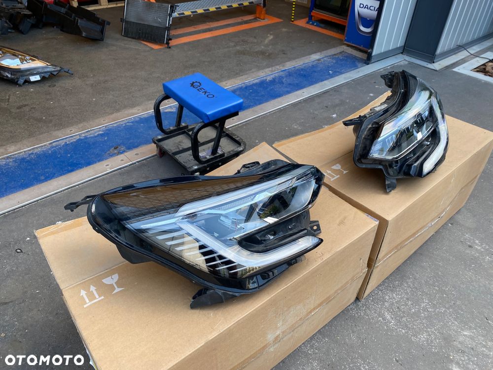 RENAULT CAPTUR 2 II  2022r 2 sztuki Kompletna LAMPA PRZEDNIA PRAWA LEW REFLEKTOR PRAWY lewy PRZÓD FULL LED  LEDOWY  EUROPA FULLLED lampy przednie reflektory 260104900R 260601693R Wwa - 4