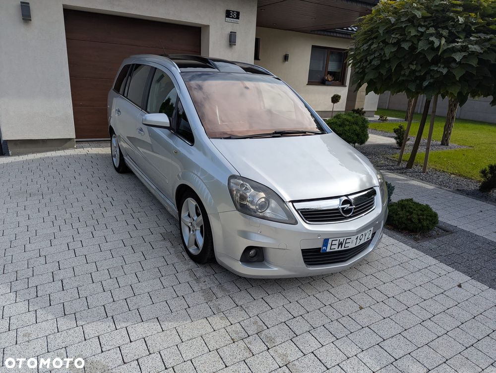 Opel Zafira 1.9 CDTI Automatik Edition - 3