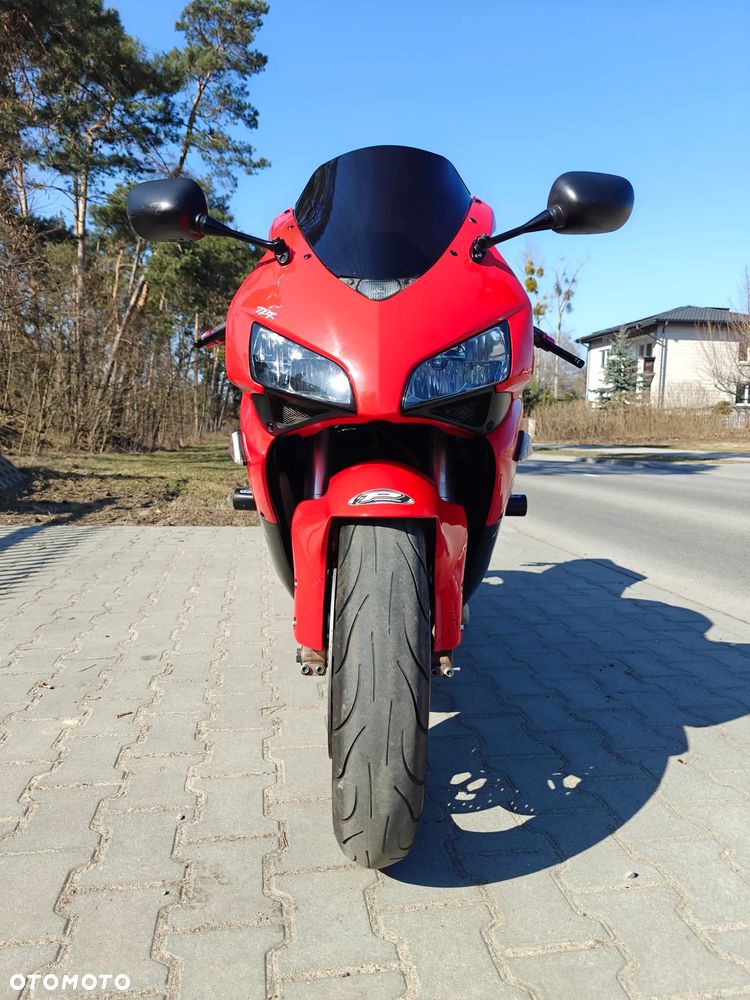 Honda CBR - 7
