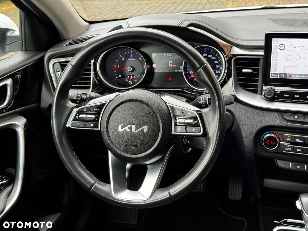 Kia Ceed 1.6 CRDi mHEV L DCT - 11