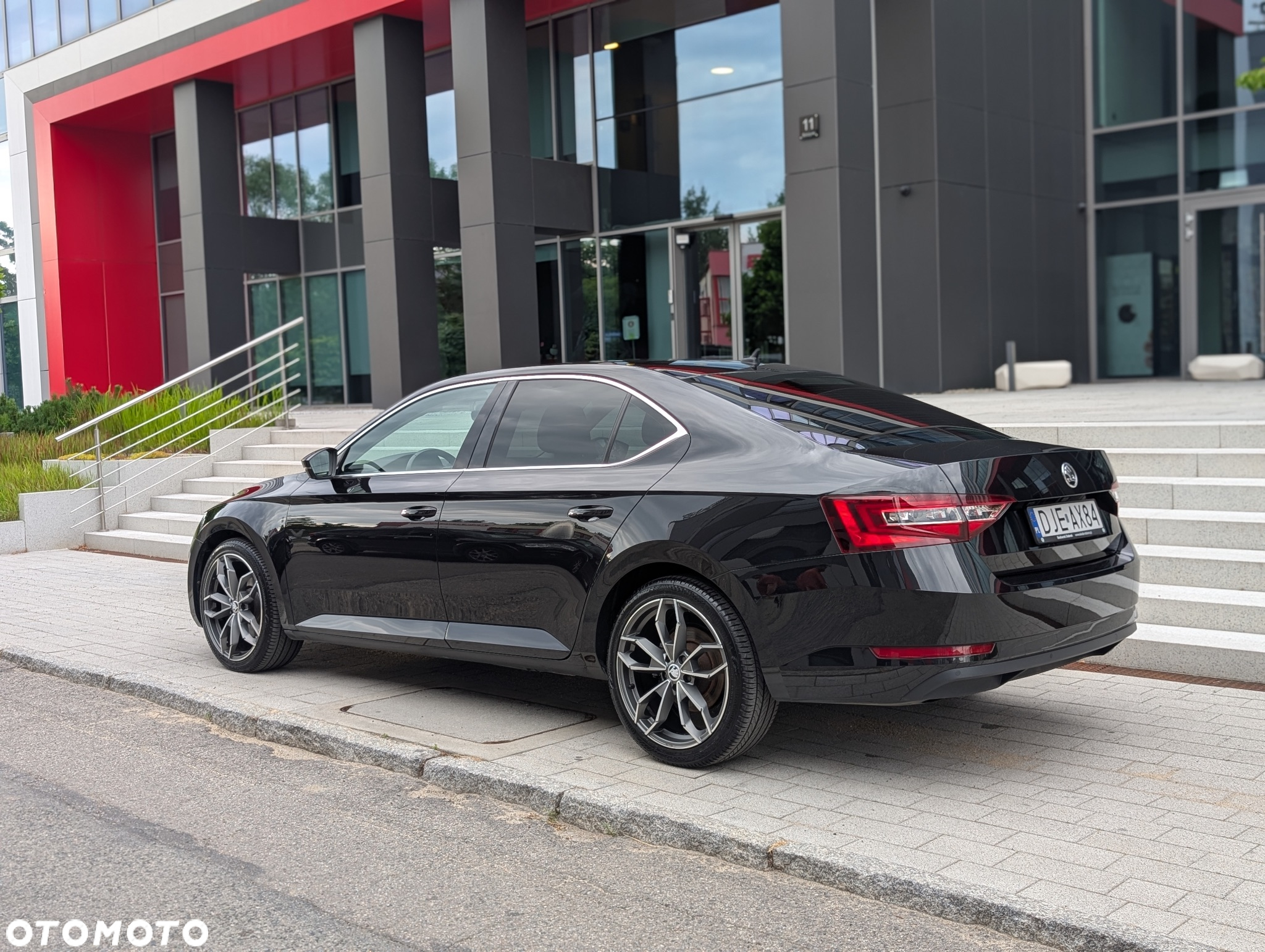 Skoda Superb 2.0 TDI Ambition DSG - 5