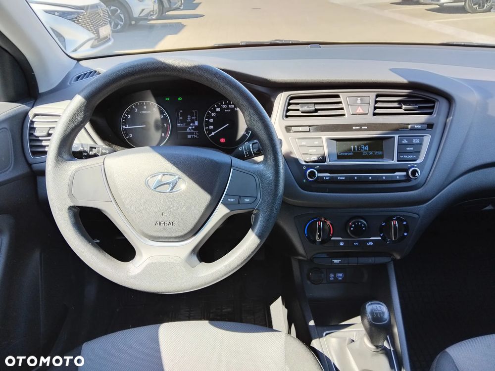 Hyundai i20 1.2 Classic Plus - 10