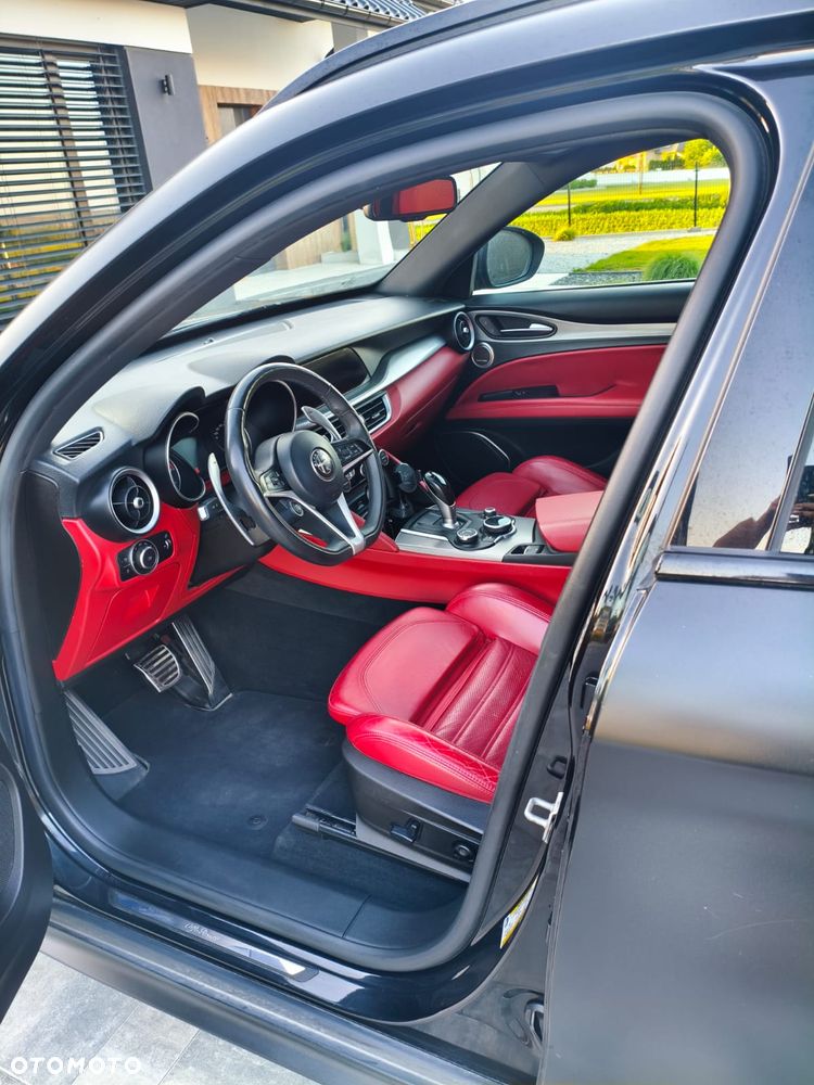 Alfa Romeo Stelvio 2.0 Turbo Veloce Q4 - 10