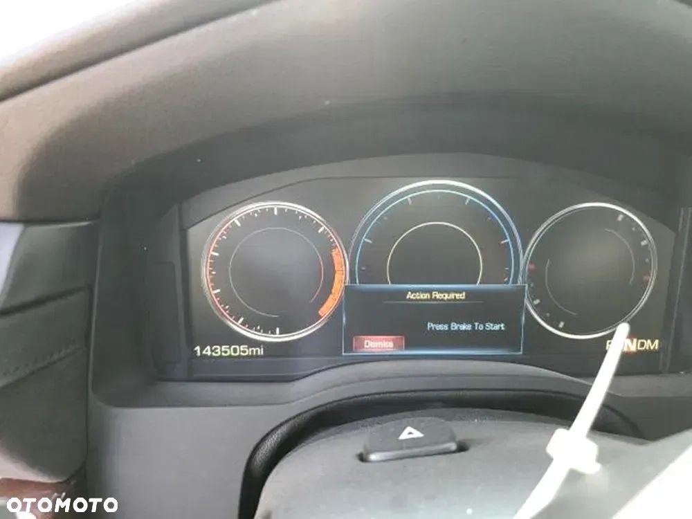 Cadillac Escalade - 14