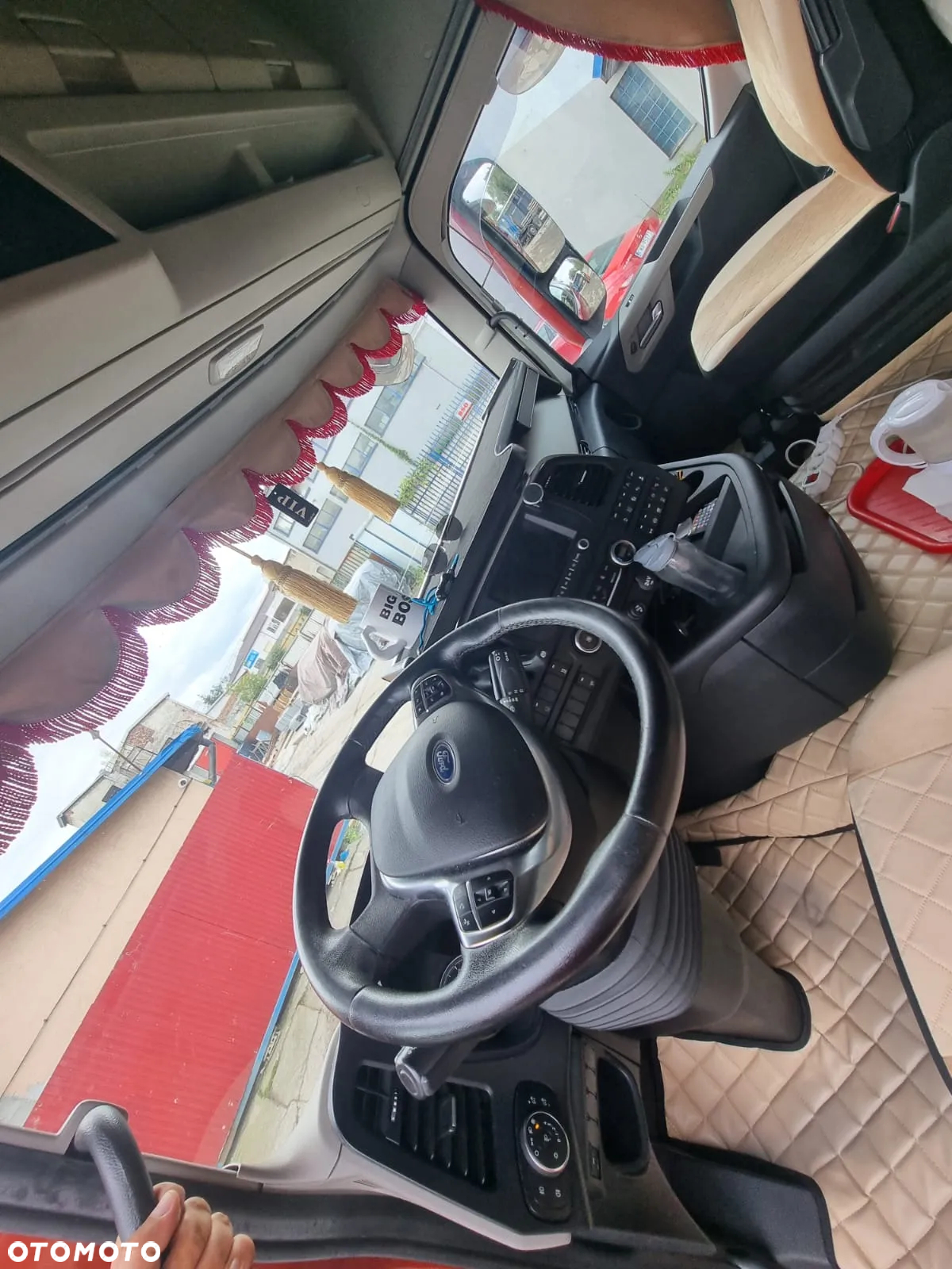 Ford F-MAX - 13
