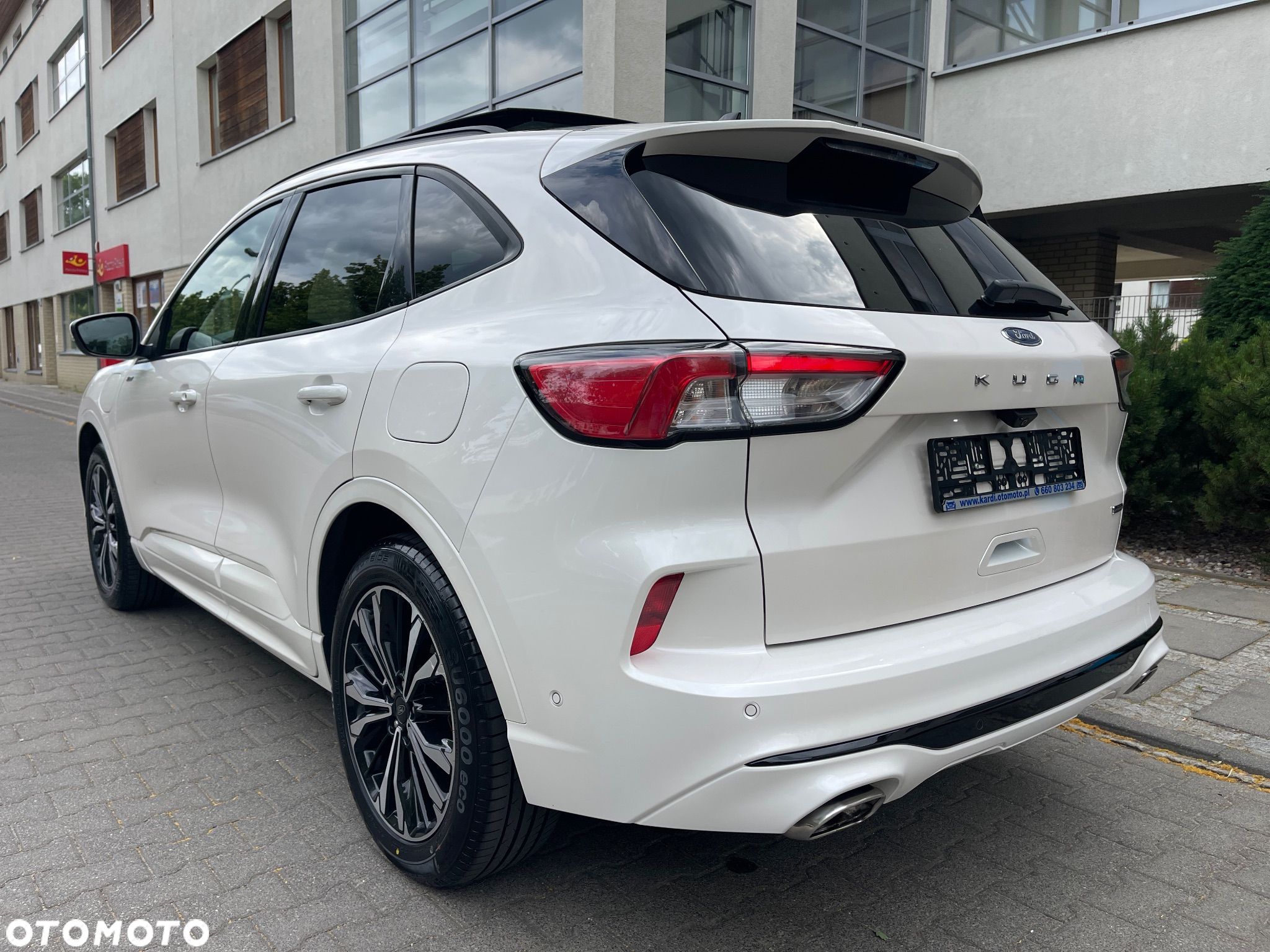 Ford Kuga 2.5 Duratec PHEV ST-LINE X - 12