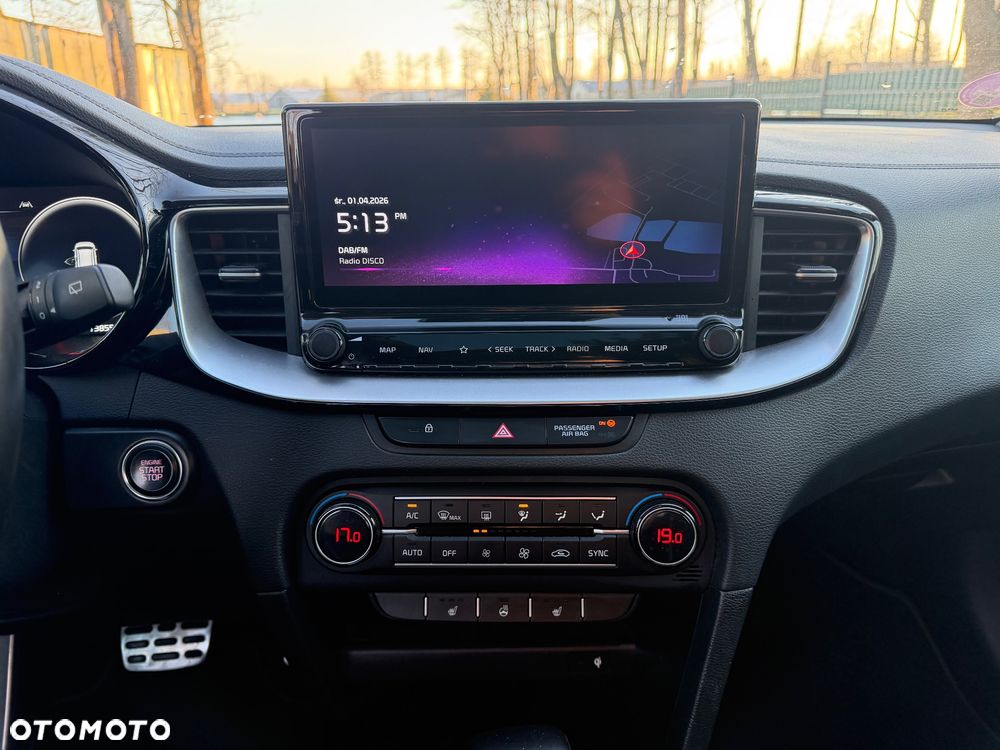 Kia Ceed 1.5 T-GDI MHEV L Business Line DCT - 12