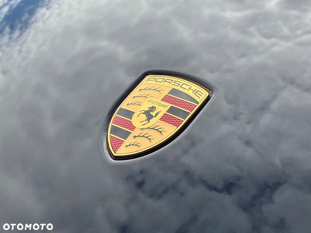 Porsche 911 - 33