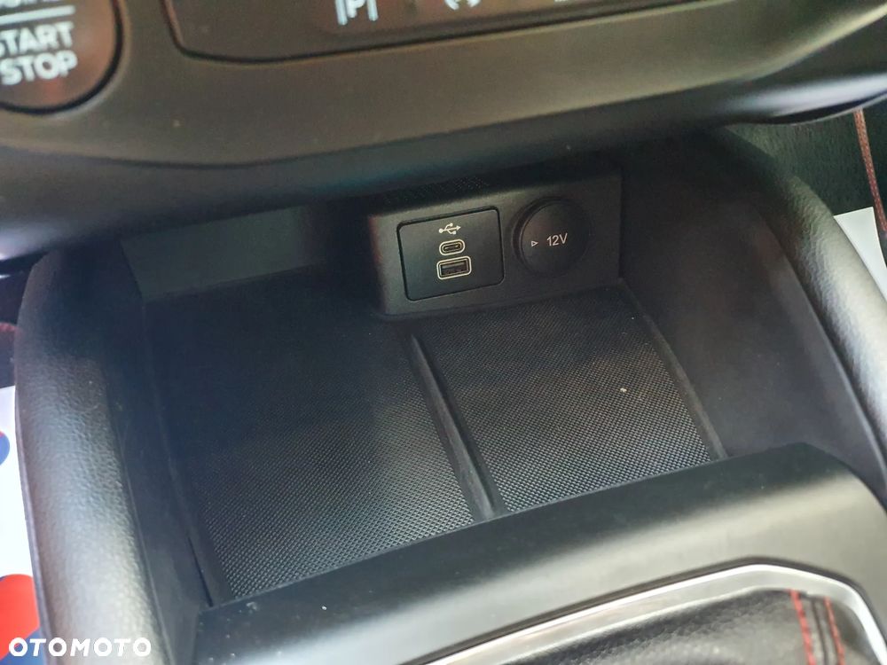 Ford Focus 1.5 EcoBlue Start-Stopp-System ST-LINE X - 23