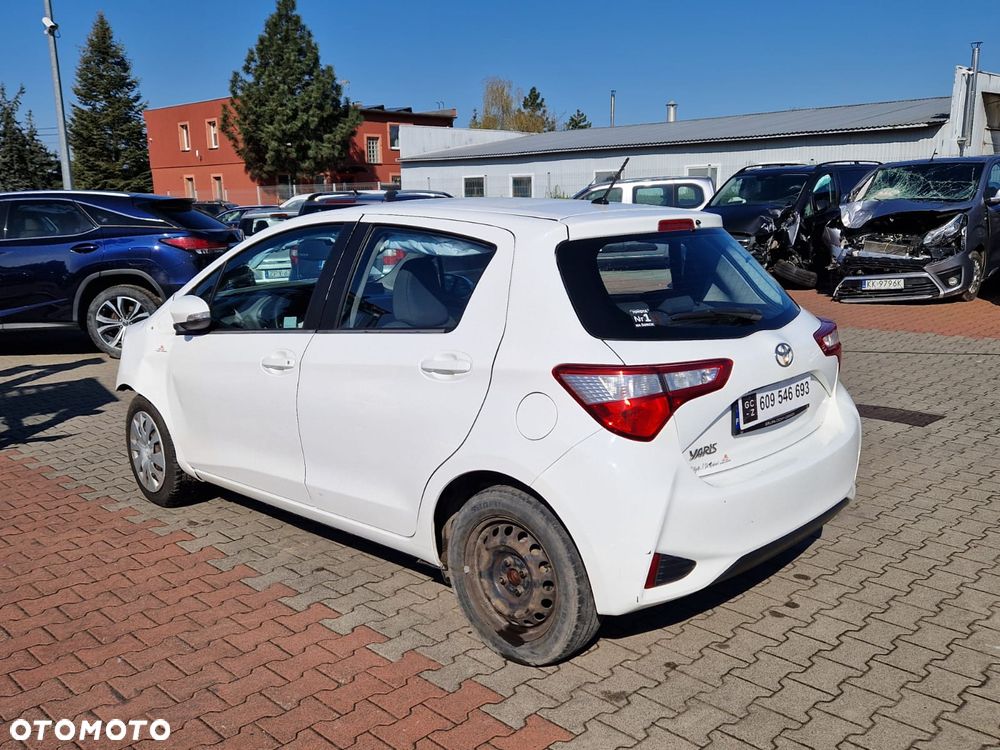 Toyota Yaris 1.5 Active - 4