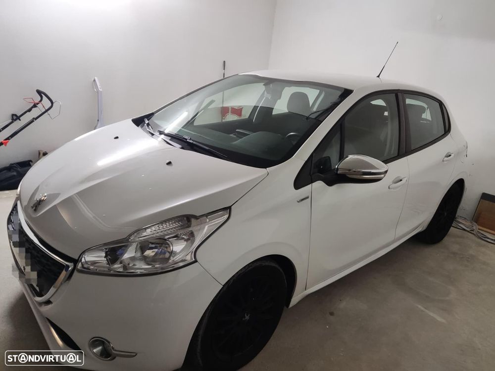 Peugeot 208 PureTech 82 Allure - 1