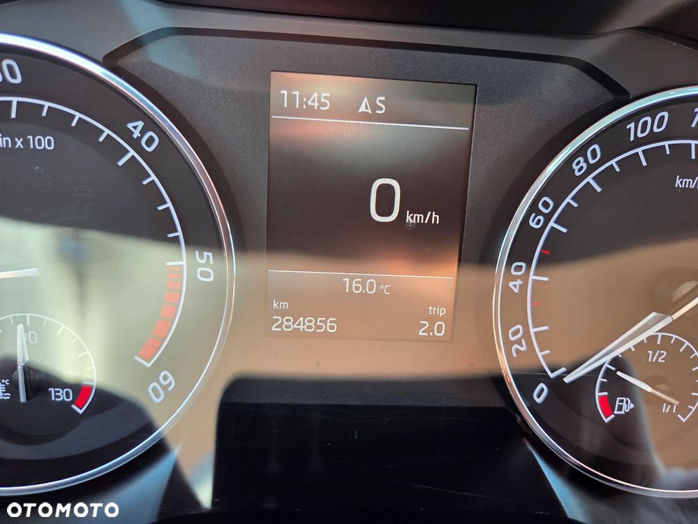 Skoda Superb 2.0 TDI Style - 14