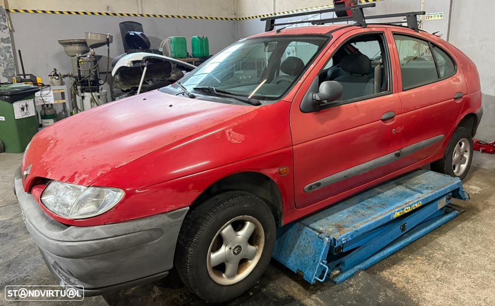 Renault Megane I 1.4 Ano 1997 Para Peças - 3
