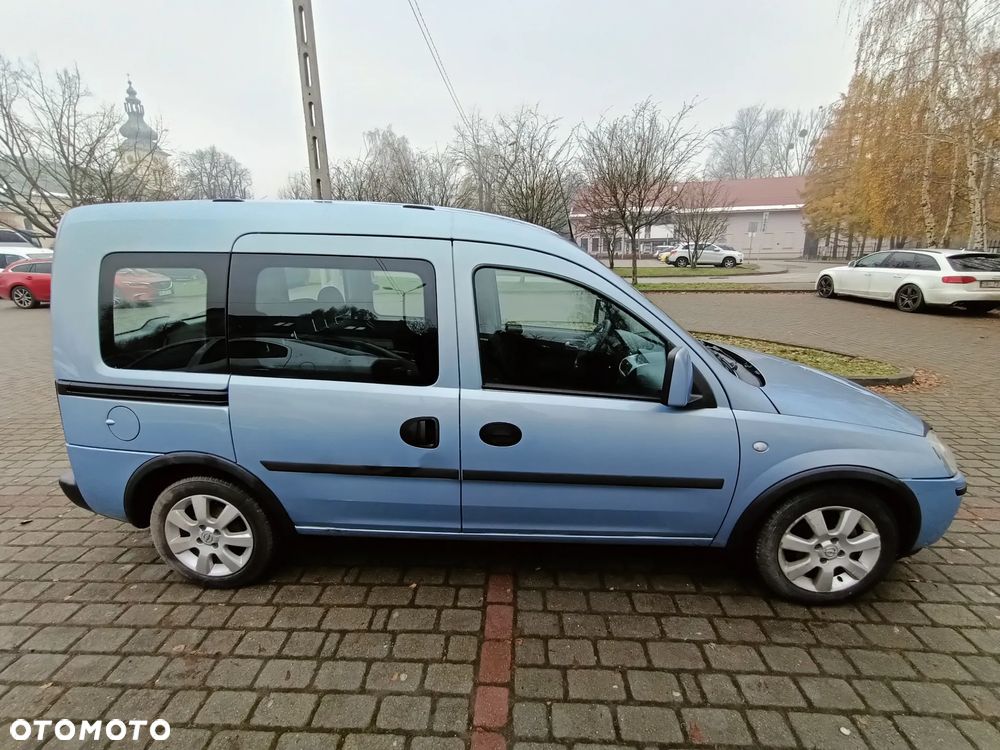 Opel Combo Tour - 3