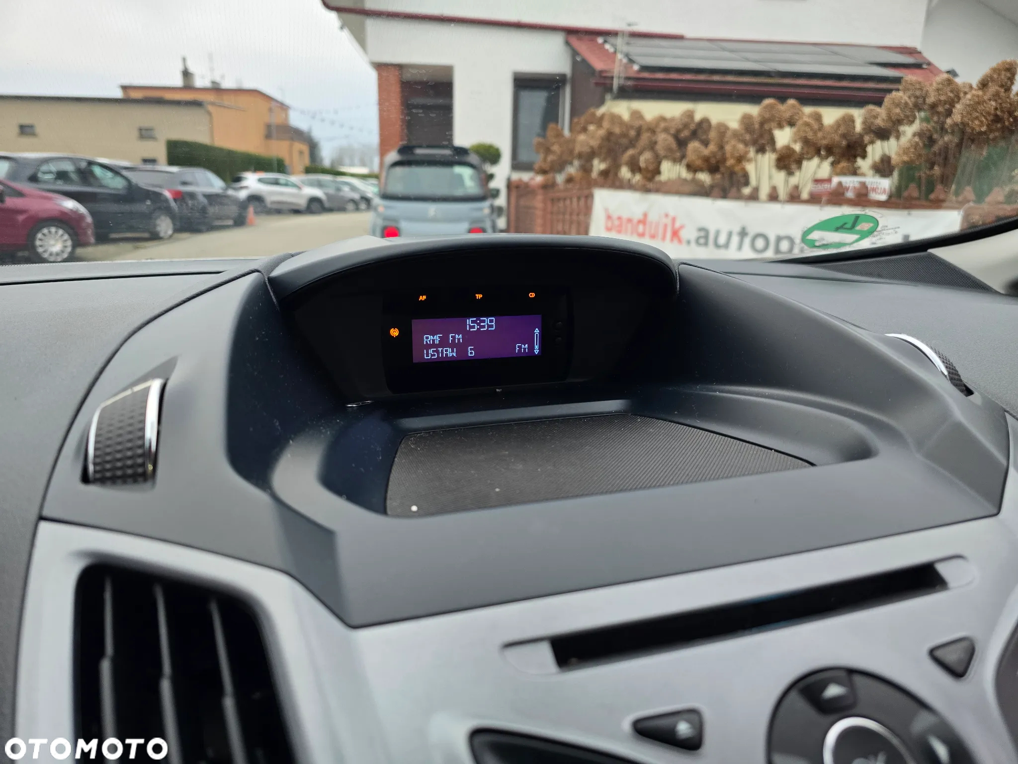 Ford Grand C-MAX - 28