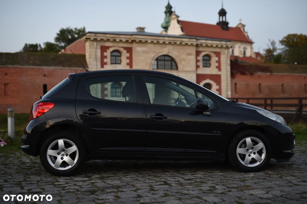 Peugeot 207 - 7