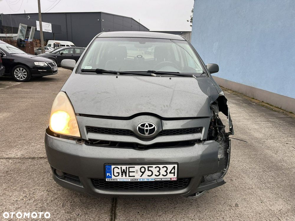 Toyota Corolla Verso - 13