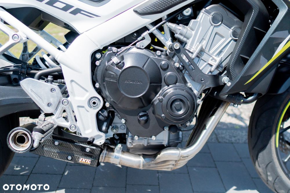 Honda CB - 16
