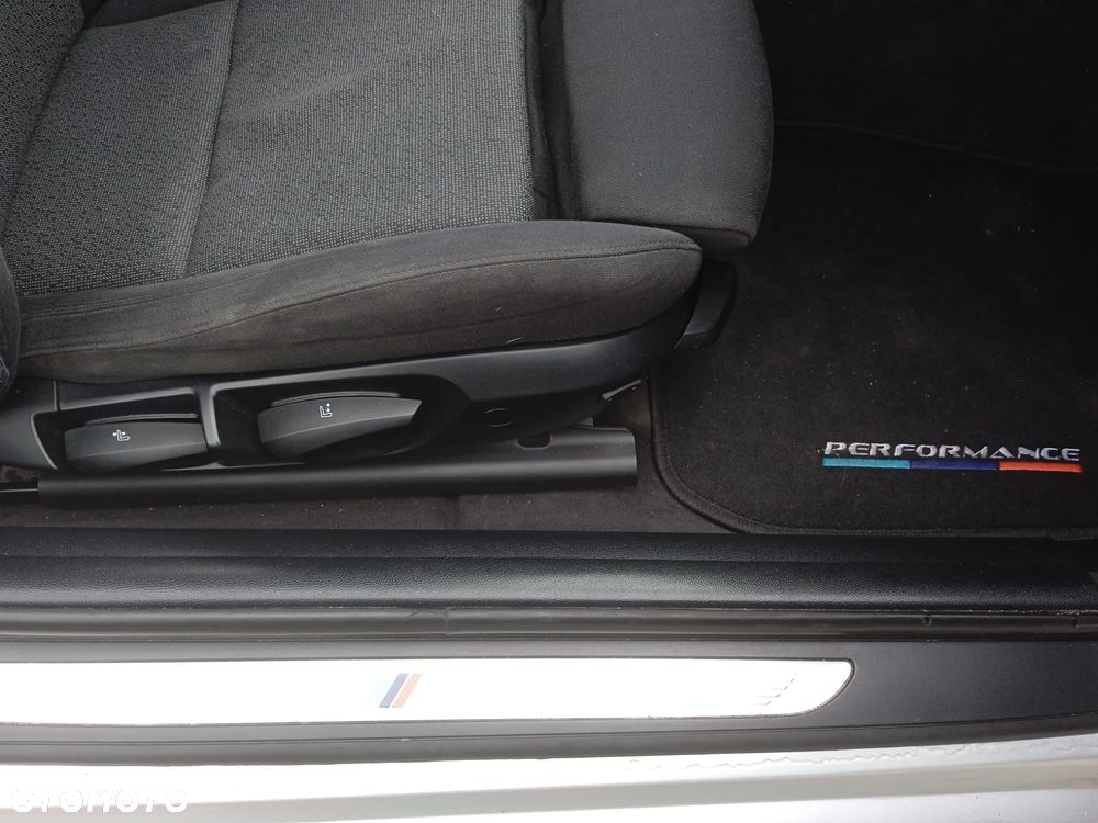 BMW Seria 3 320d DPF Edition Exclusive - 20